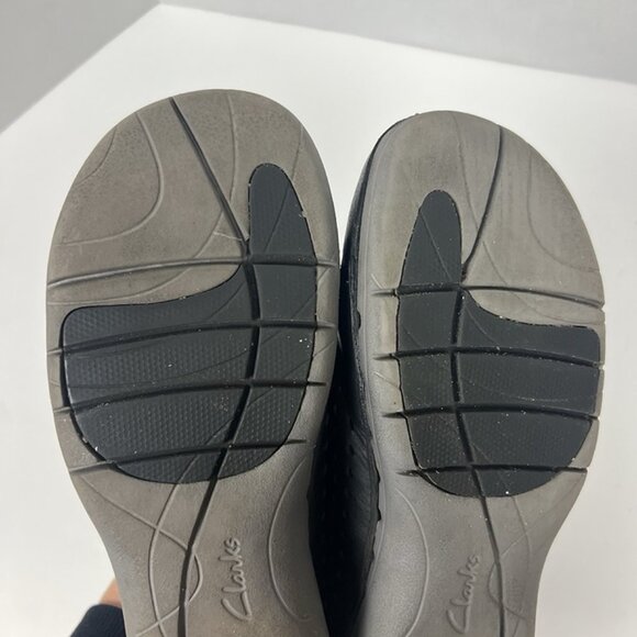 Clarks Unstructured Black Leather No Tie Slip On Sneakers Women’s 7.5 Walking - Picture 9 of 12